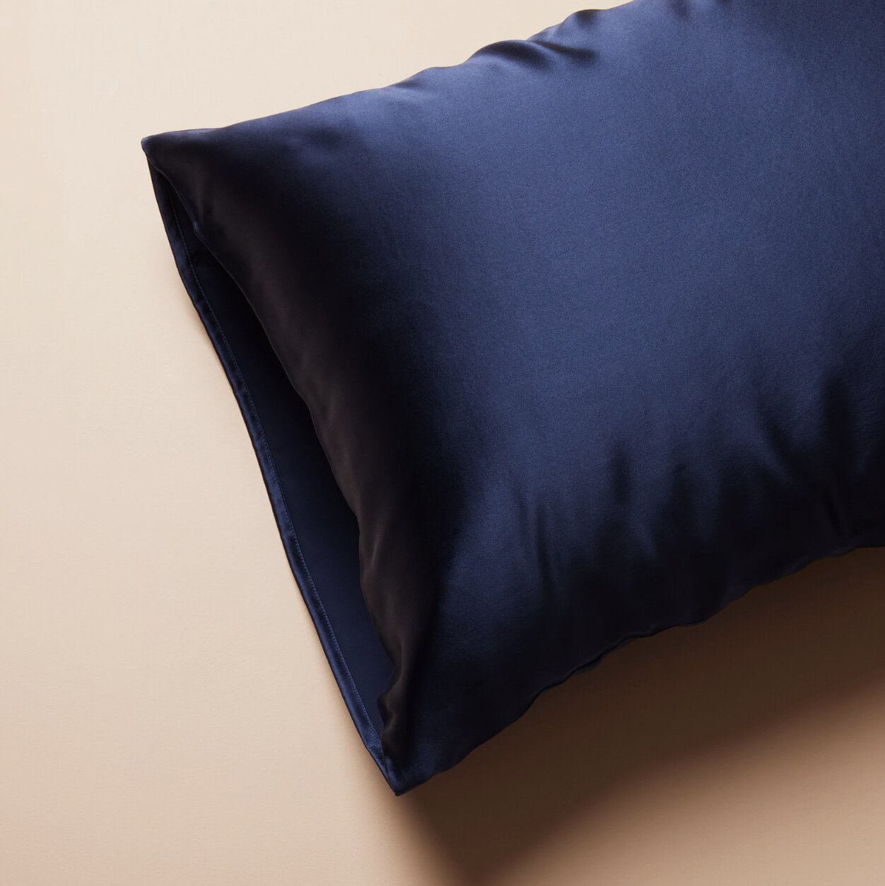 Funda de almohada de seda de 25 momme Fabricada en Francia. – Emily's Pillow